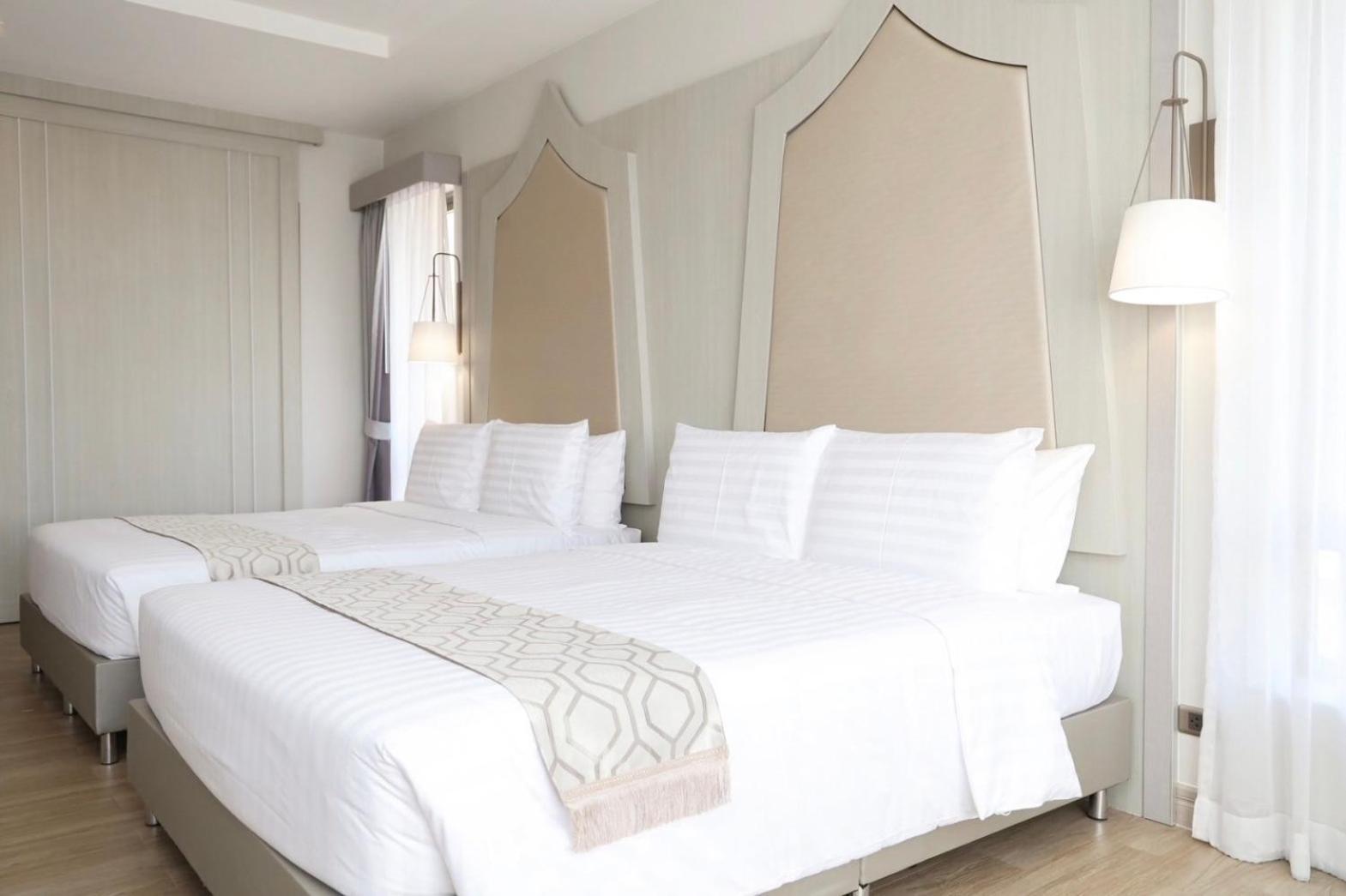 The Navy House Hotel Sattahip Exterior photo